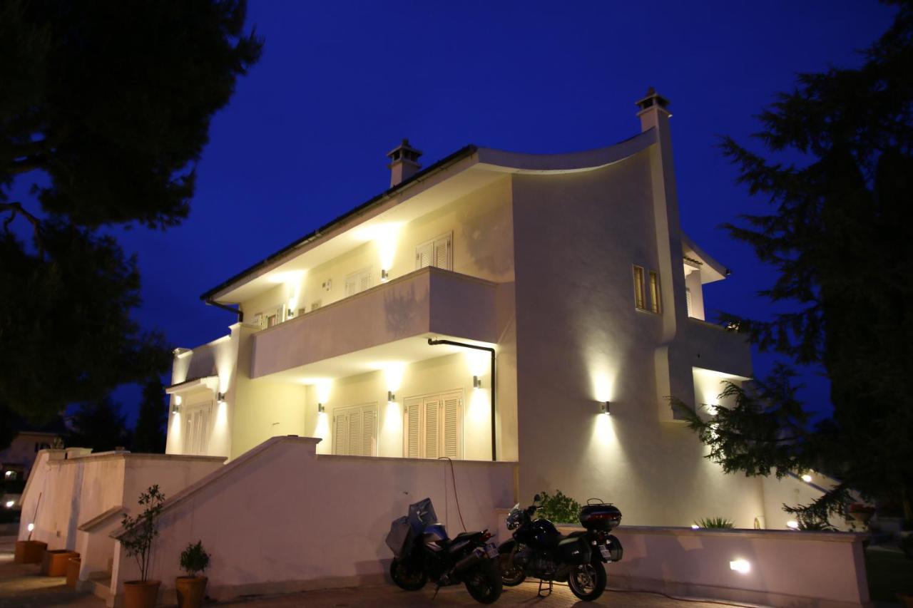 Apartamento Casa Torre Di Specchio 2 Con Piscina Bari Exterior foto